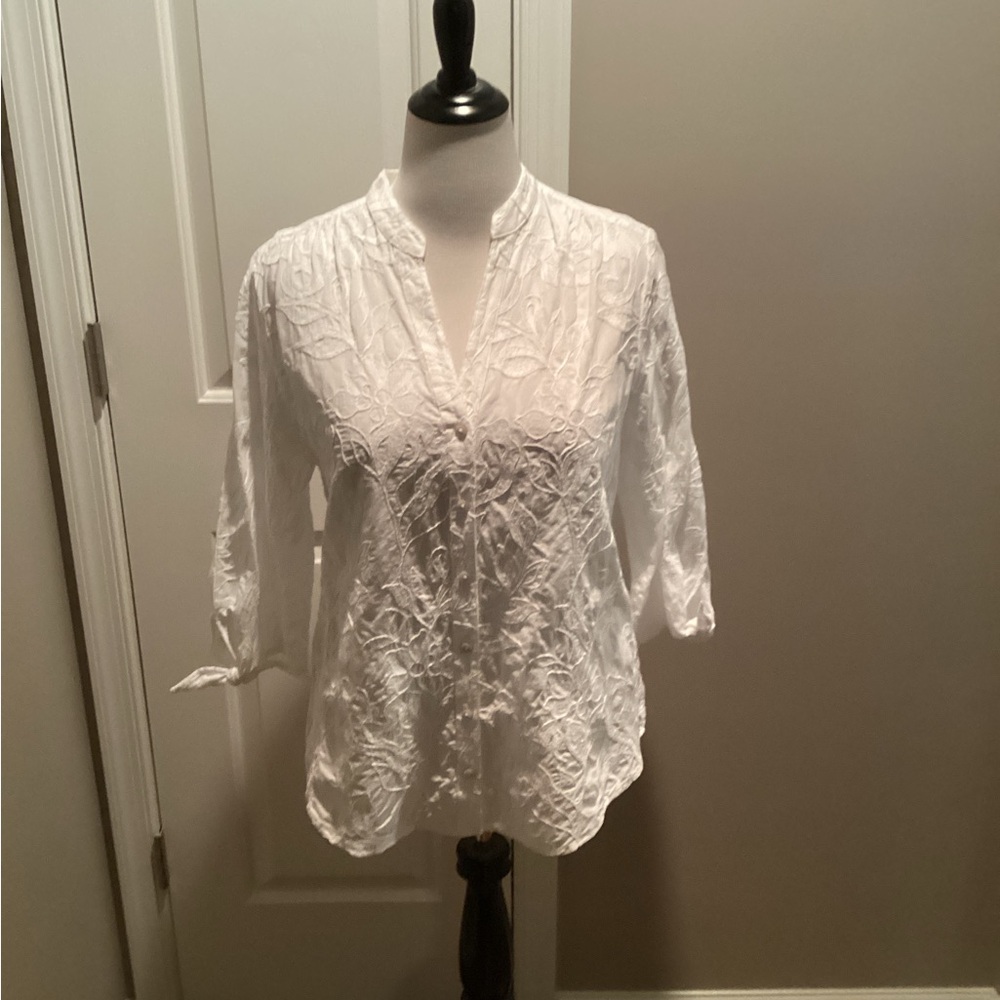Chico's White Floral Textured Blouse